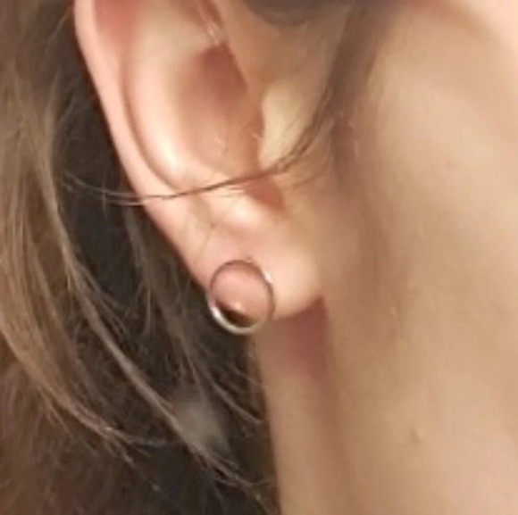 NEW S925 Geometric Minimalist Circle Stud Earrings‎ - Picture 5 of 16